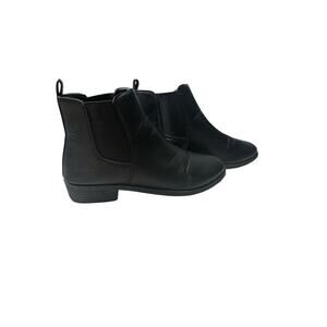 Classic Black Chelsea‎ Boots Golda-Size 9
Comfort by Alexis Bendel